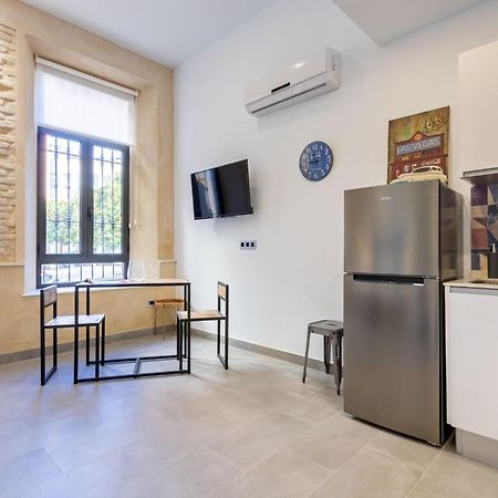 Nine O Clock San Agustin Apartman Sevilla Szoba fotó