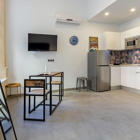 Nine O Clock San Agustin Apartman Sevilla Szoba fotó