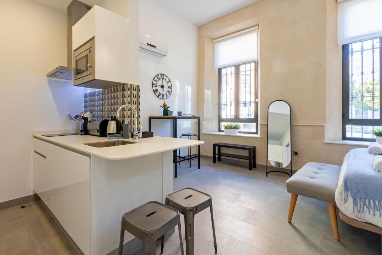 Nine O Clock San Agustin Apartman Sevilla Kültér fotó