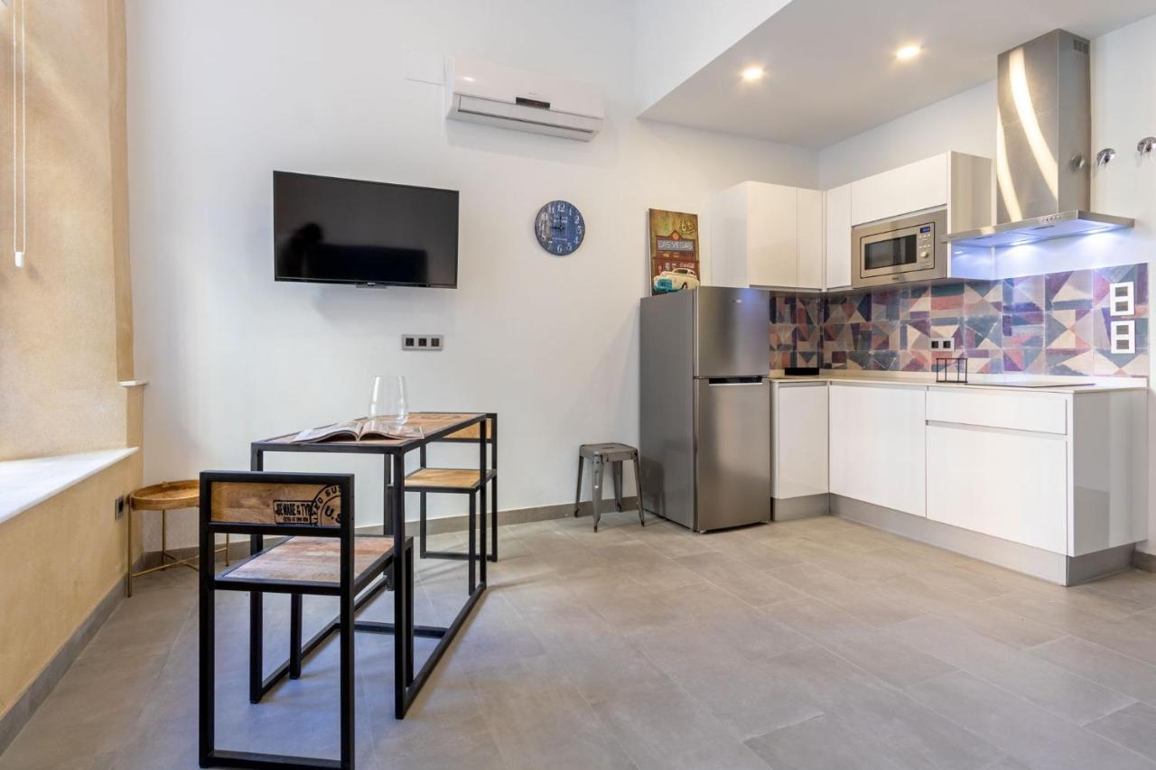 Nine O Clock San Agustin Apartman Sevilla Kültér fotó