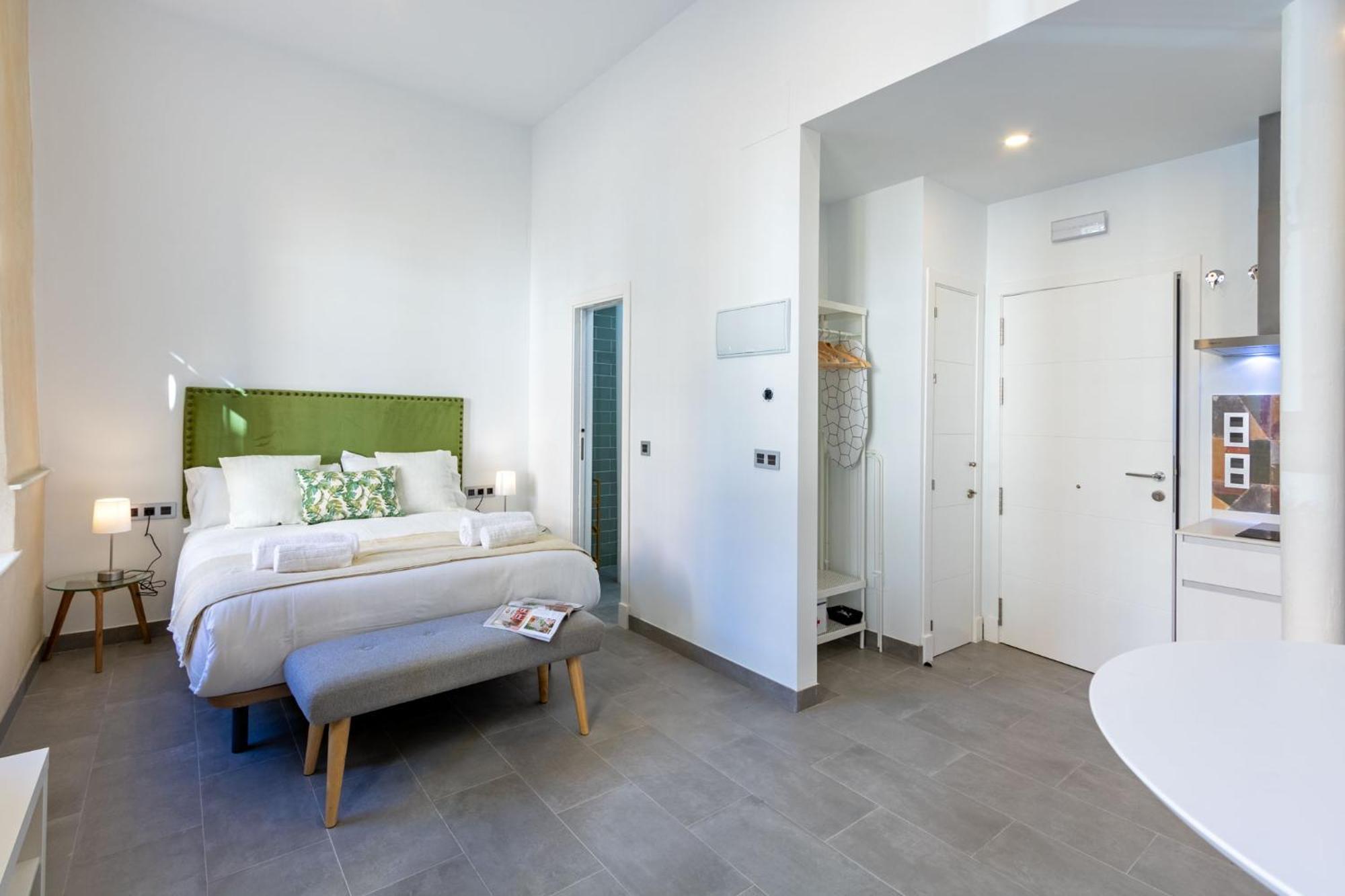 Nine O Clock San Agustin Apartman Sevilla Szoba fotó